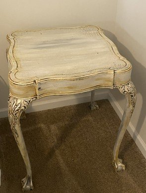 A vintage, very French country end table makeover